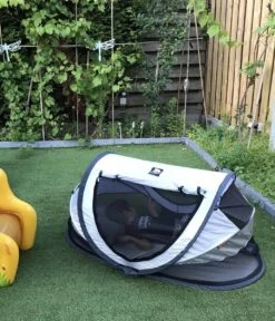 Deryan Peuter Luxe Campingbedje – Inclusief Zelfopblaasbare Matras - Silver -Babyproducten 1030x1200 1