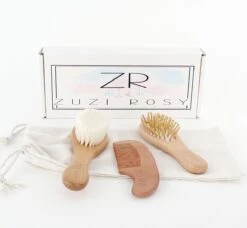ZUZI ROSY® - Baby Borstel - Baby Verzorgingsset - 3 Stuks - Hout - Haarborstel En Kam - Kraamcadeau - Babyshower Gift - Incl. Opbergzakje -Babyproducten 1200x1110 3