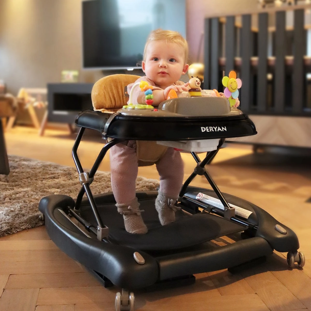 Deryan Luxe Loopstoel - Schommelfunctie - Inclusief Speelset En Dienblad - Zwart/Nougat 12 Deryan Luxe Loopstoel - Schommelfunctie - Inclusief Speelset En Dienblad - Zwart/Nougat - Afbeelding 10