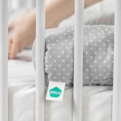 Fillikid Bedbumper 190 X 9 Cm Bedomrander Ledikant - Grijs Wit Stippen -Babyproducten 1200x1200 1339