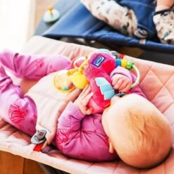 Playgro Clip Clop Rammelaar - Roze - Activiteitenspeeltje - Kraamkado -Babyproducten 1200x1200 92