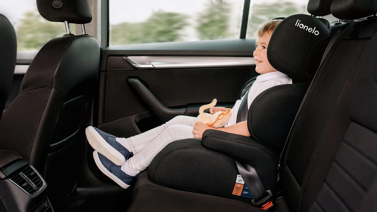 Lionelo Lars - Autostoeltje - ImpactGuard - Extra Spons - Tot 36kg 6 Lionelo Lars - Autostoeltje - ImpactGuard - Extra Spons - Tot 36kg - Afbeelding 4