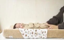 SwaddleMeyco Inbakerdoek Uni - Sand - 0-3 Maanden -Babyproducten 1200x760 3