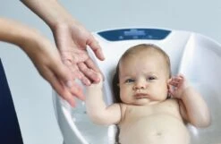 Babypatent Aquascale Babybadje - 3 In 1 Babybadje Met Digitale T° En Digitale Weegschaal - Babybadjes 12 Babypatent Aquascale Babybadje - 3 In 1 Babybadje Met Digitale T° En Digitale Weegschaal - Babybadjes -Babyproducten 1200x783 3