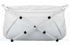 BiBaBad Verstelbaar Wit 70-90 Cm, Badzak Met Knoopsluiting. Maak Van Je Douche Een Kinderbad. Dit Opvouwbaar Bad Kun Je In Lengte Breedte En Hoogte Aanpassen Zodat Je Optimaal Gebruik Kunt Maken Van Je Doucheruimte. -Babyproducten 1200x798 18