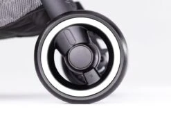 Hamilton By Yoop X1 Plus Buggy – Nieuw, Hoger, Uitgebreider 2023 Model – Premium Stroller Met One Hand Folding Technologie – Grijs – Lichte, Verstelbare En Wendbare Kinderwagen Met Vele Gemakken -Babyproducten 1200x799 16