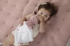 Tiamo Collection Knuffeldoekje Nijntje - Pink Baby Rib -Babyproducten 1200x799 4