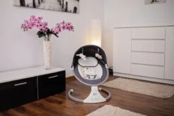 4Baby Rock 'n Relax Grijs - Babyschommel - Elektronische BabySwing - 5 Snelheden - Inclusief Accessoires -Babyproducten 1200x800 180