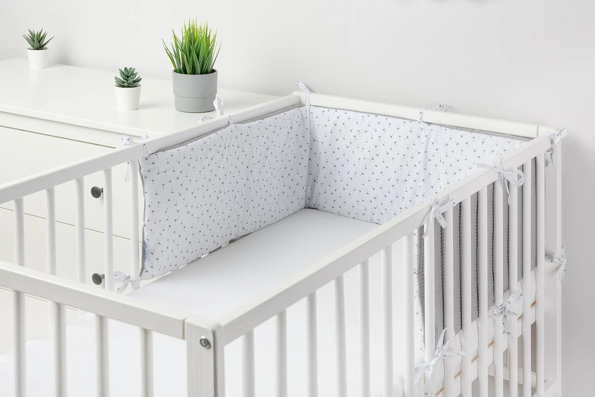 Sensillo Baby Bedbumper - Bedomrander - Anti Stootrand Ledikant - Bed Zijbeschermers - 180x30cm - Wafel Grijs Paardenbloemen 7 Sensillo Baby Bedbumper - Bedomrander - Anti Stootrand Ledikant - Bed Zijbeschermers - 180x30cm - Wafel Grijs Paardenbloemen - Afbeelding 5