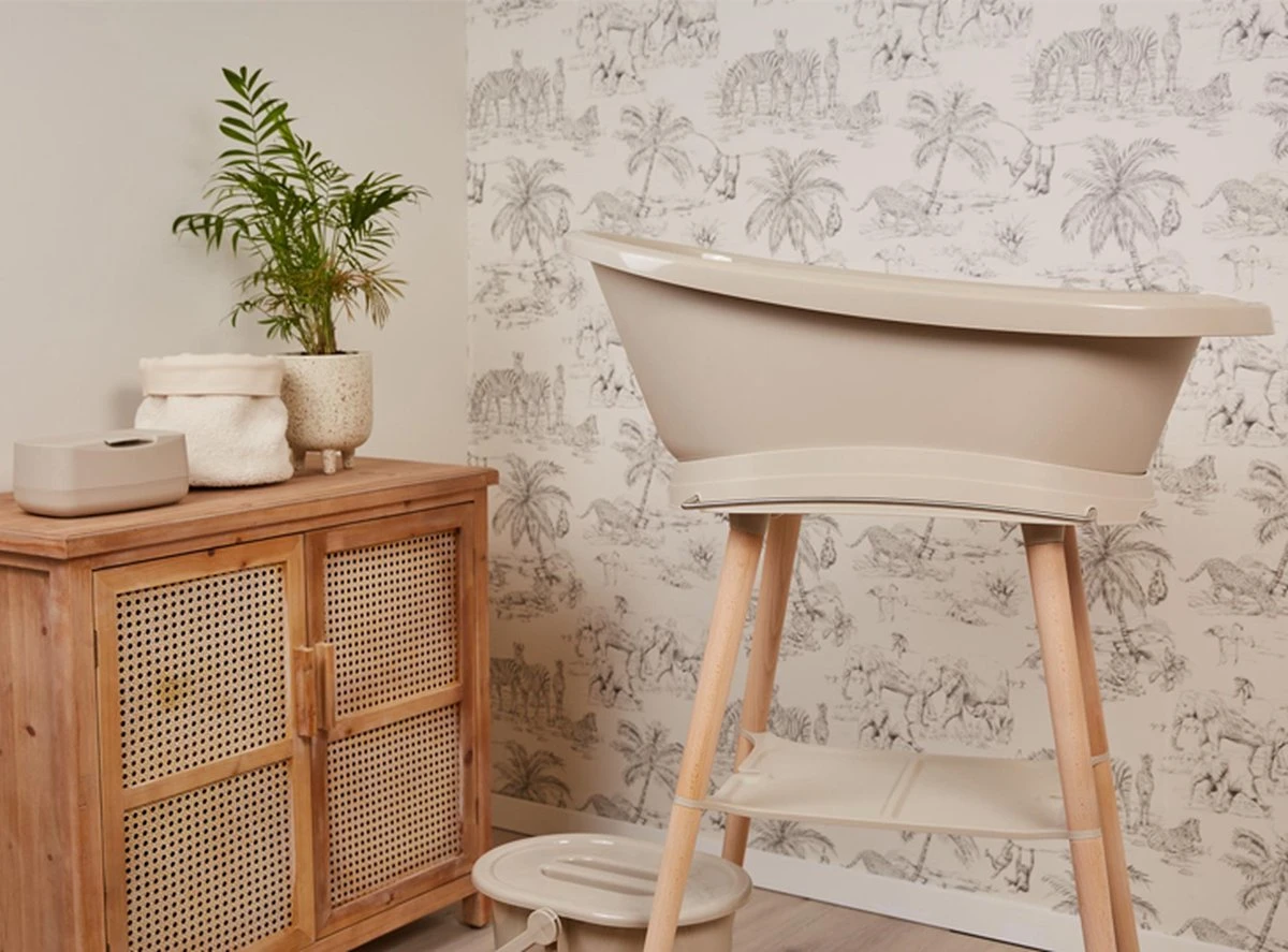 Bundel! Bad Sense Edition (Bad, Digitale Thermometer En Standaard) In De Kleur 'Taupe' Van Bébé-jou. 5 Bundel! Bad Sense Edition (Bad, Digitale Thermometer En Standaard) In De Kleur 'Taupe' Van Bébé-jou. - Afbeelding 3