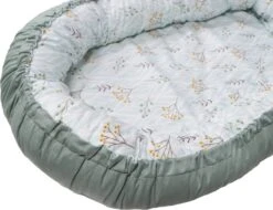 MamaLoes Berry Branch Omkeerbaar Babynest ML3061 -Babyproducten 1200x921 1
