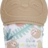Itzy Ritzy - Itzy Mitt™ - Baby Bijtwant - Beige Luiaard 1 Itzy Ritzy - Itzy Mitt™ - Baby Bijtwant - Beige Luiaard -Babyproducten 671x1200