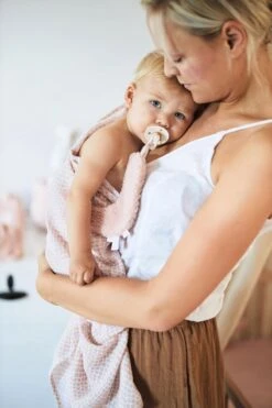 Jollein Speendoek Moon | Set 2 Stuks | Pale Pink + Ash Green -Babyproducten 800x1200 117