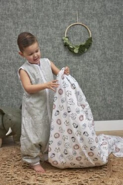 Meyco Animal Dekbedovertrek Ledikant - 100x135 Cm -Babyproducten 800x1200 285