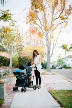 Joovy Caboose Graphite Stand On Tandem Buggy - Rood - Duo Buggy - Dubbele Buggy -Babyproducten 800x1200 30