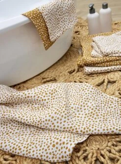 Meyco Cheetah 3-pack Hydrofiele Doeken - 70x70 Cm - Honey Gold -Babyproducten 885x1200 1