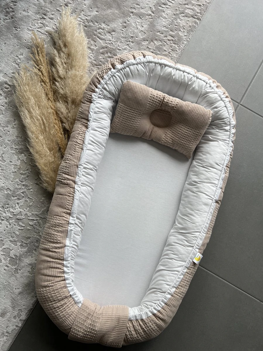 Bébélunes - Waffle Brown - Babynest - Bruin - 60x100cm - Inclusief Kussen 3 Bébélunes - Waffle Brown - Babynest - Bruin - 60x100cm - Inclusief Kussen