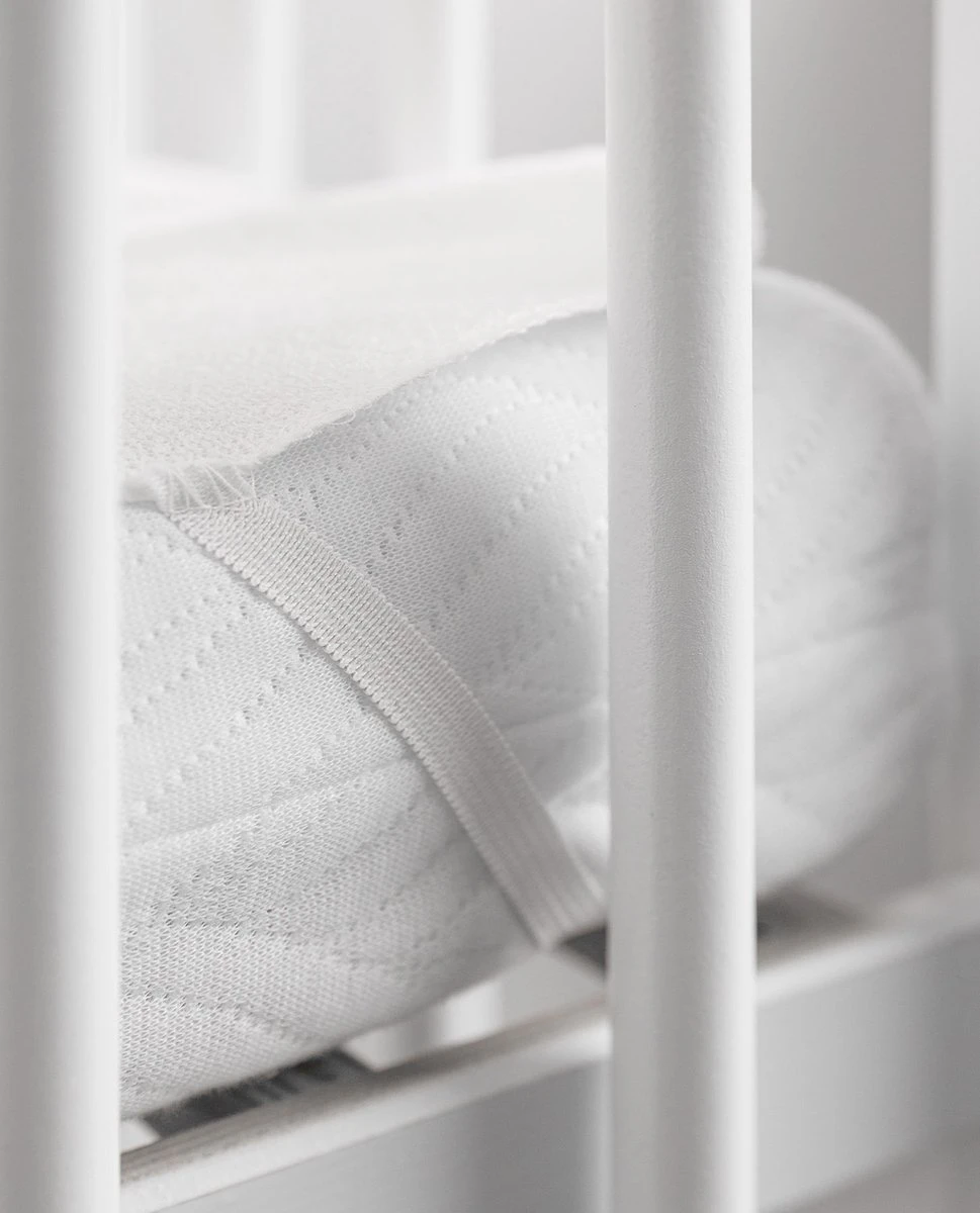 Sensillo Baby Matras Beschermer - Water Proof - 70x140cm - Ledikant Matrasbeschermer - Molton Peuterbed 6 Sensillo Baby Matras Beschermer - Water Proof - 70x140cm - Ledikant Matrasbeschermer - Molton Peuterbed - Afbeelding 4