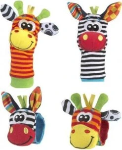 Playgro Pols- En Voetrammelaarset Zebra & Giraf - Set Van 4 Stuks, 2 Polsbandjes En 2 Rammelsokjes -Babyproducten 977x1200